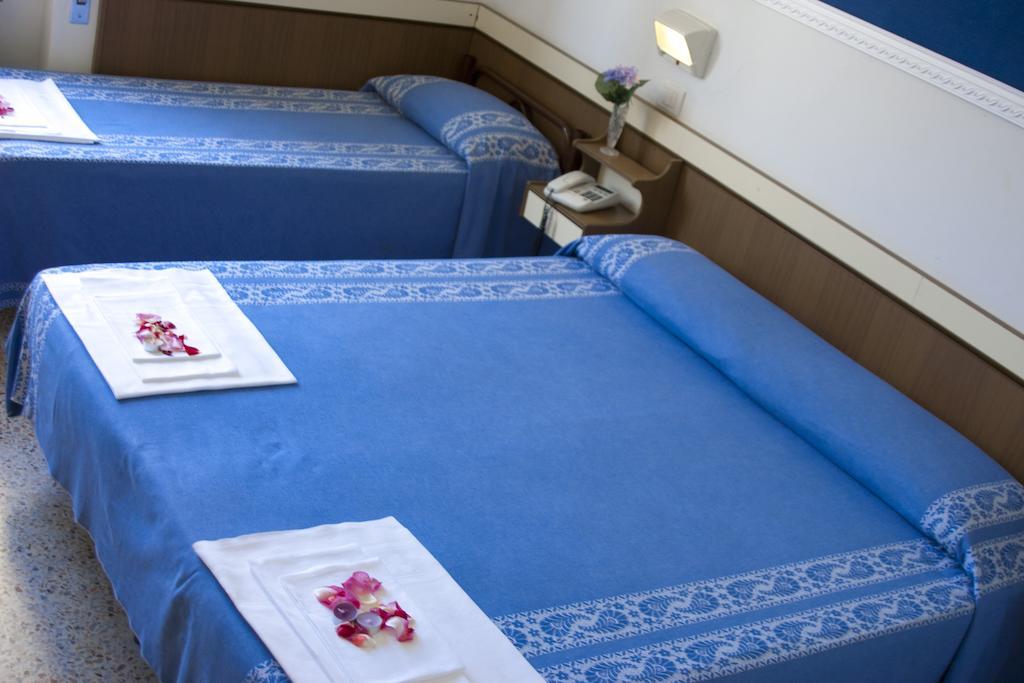 Hotel Niagara Marotta Chambre photo