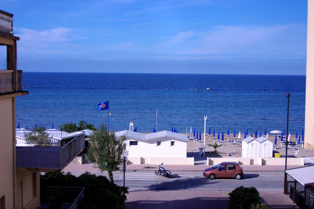 Hotel Niagara Marotta Chambre photo